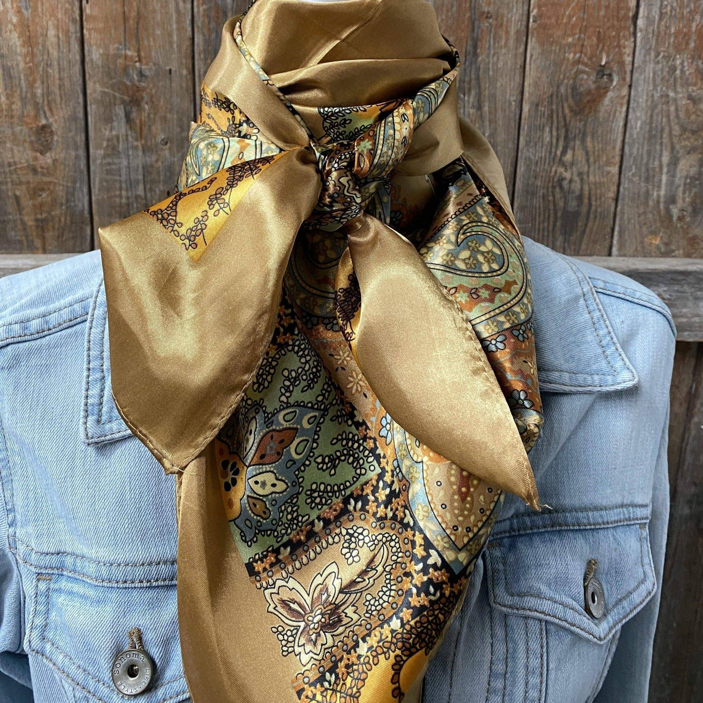 35X35"  Neutral Tone Paisley Wild Rag / Scarf WR2040